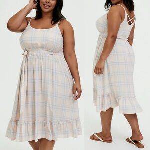 Torrid Women’s 0X Light Pink Blue Rayon Plaid Challis Shirred Hem Midi Dress